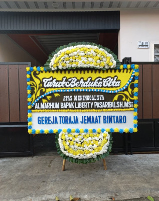 Papan Bunga Duka di Setia Negara