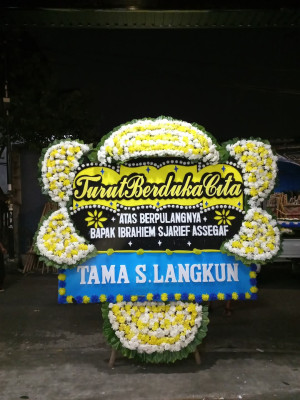 Papan Bunga Duka di Setia Negara
